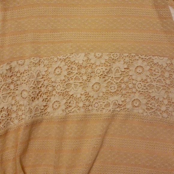 Cream Lace and Knit light sweater SIZE L - Picture 2 of 4